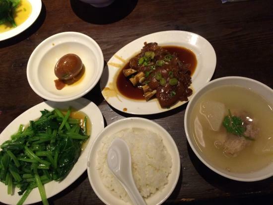 富覇王猪脚極品